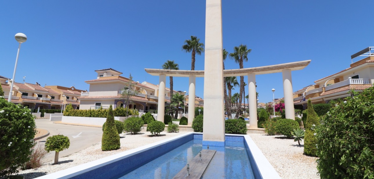 Sale - Townhouse -
Ciudad Quesada - Doña Pepa