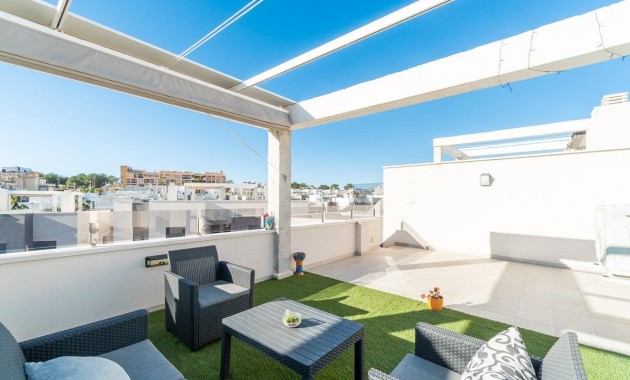 Sale - Terraced house -
Orihuela Costa - Villamartin