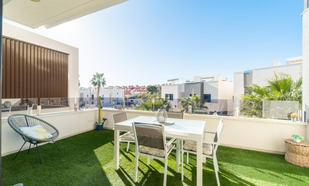 Sale - Terraced house -
Orihuela Costa - Villamartin