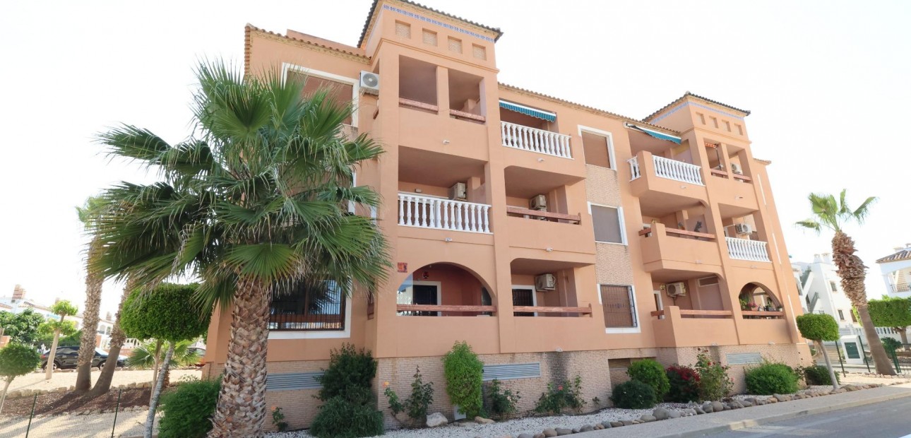 Sale - Apartment / flat -
Orihuela Costa - PAU 8