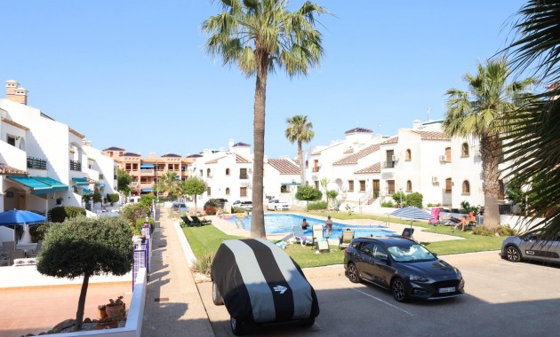 Sale - Apartment / flat -
Orihuela Costa - PAU 8