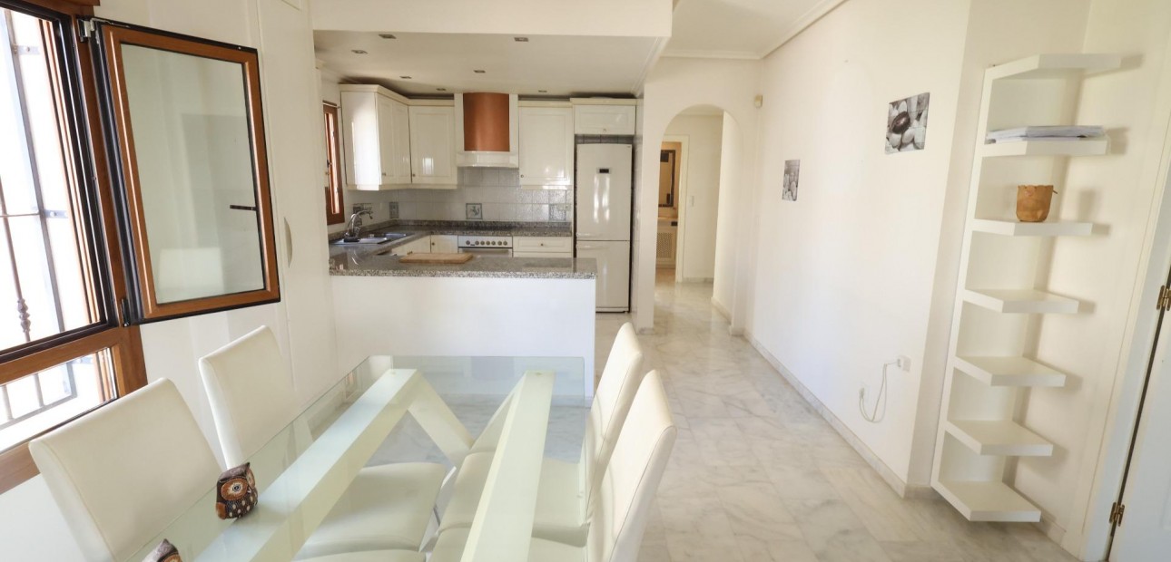 Sale - Apartment / flat -
Orihuela Costa - PAU 8