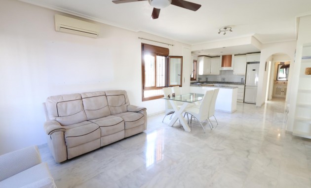 Sale - Apartment / flat -
Orihuela Costa - PAU 8