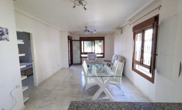 Sale - Apartment / flat -
Orihuela Costa - PAU 8