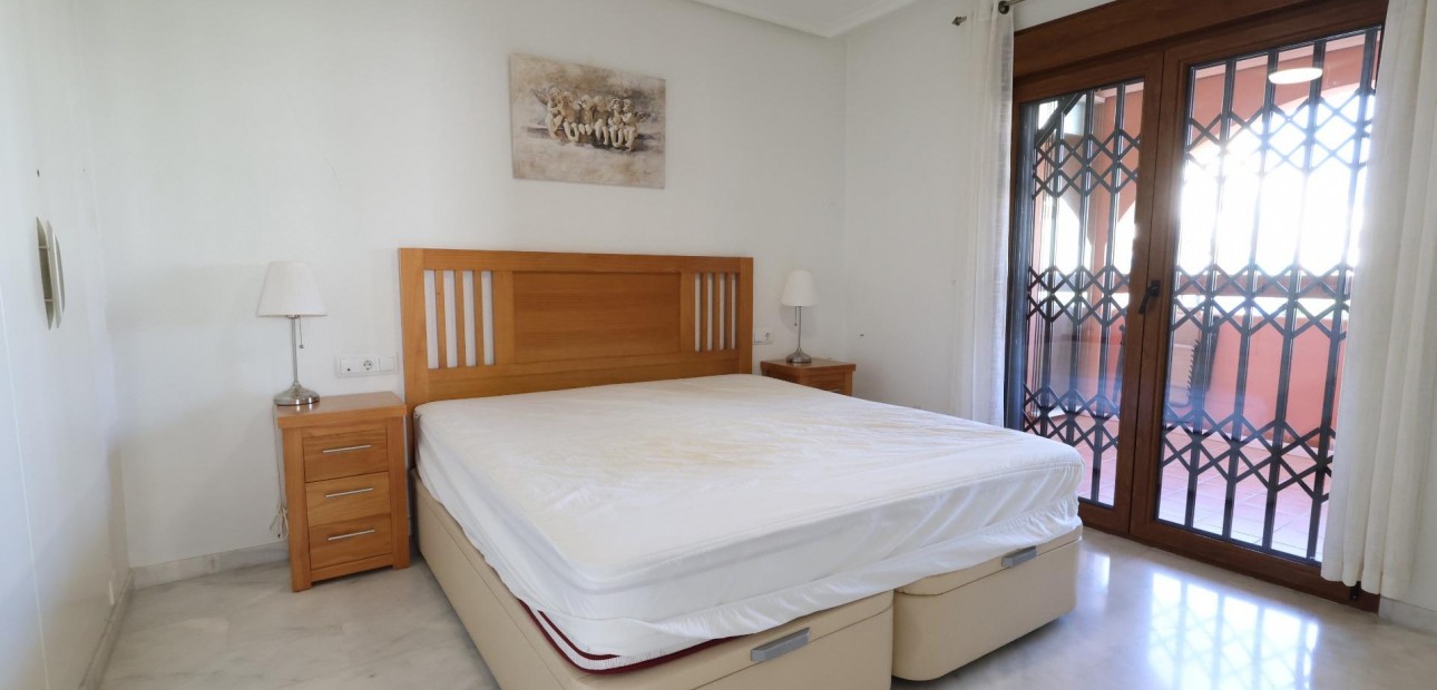Sale - Apartment / flat -
Orihuela Costa - PAU 8