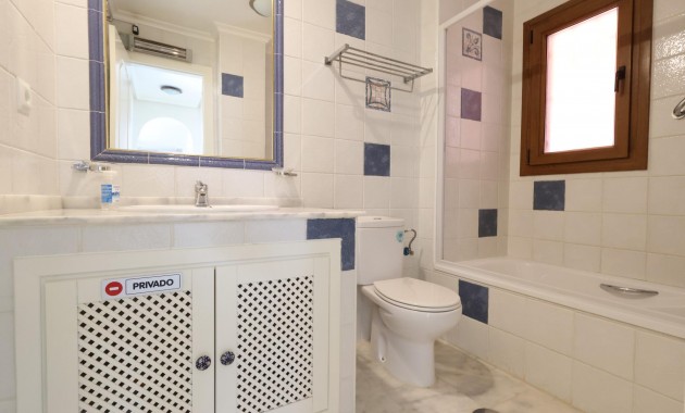 Sale - Apartment / flat -
Orihuela Costa - PAU 8