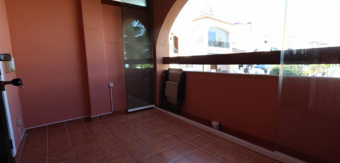 Sale - Apartment / flat -
Orihuela Costa - PAU 8