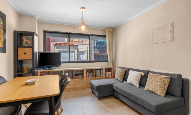Sale - Apartment / flat -
Alicante - Alicante - City