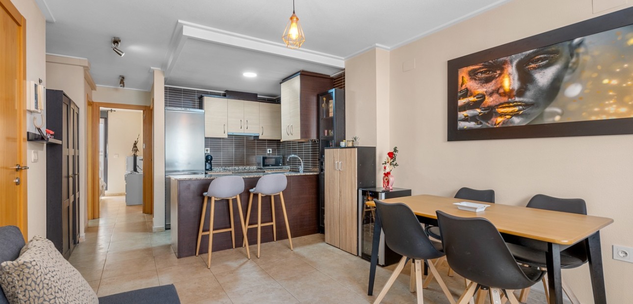 Sale - Apartment / flat -
Alicante - Alicante - City