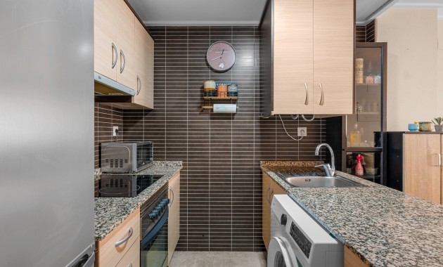 Sale - Apartment / flat -
Alicante - Alicante - City