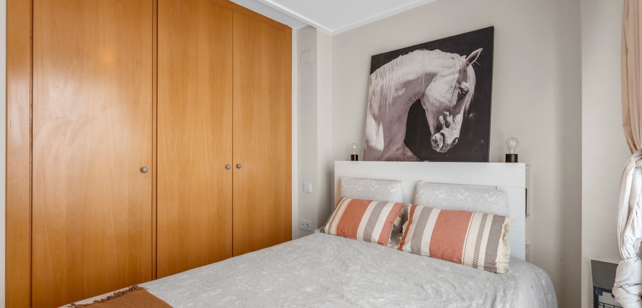 Sale - Apartment / flat -
Alicante - Alicante - City