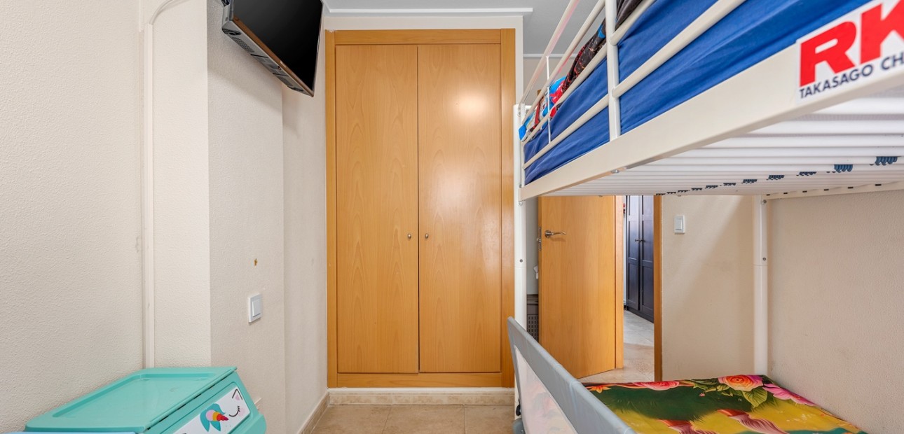 Sale - Apartment / flat -
Alicante - Alicante - City
