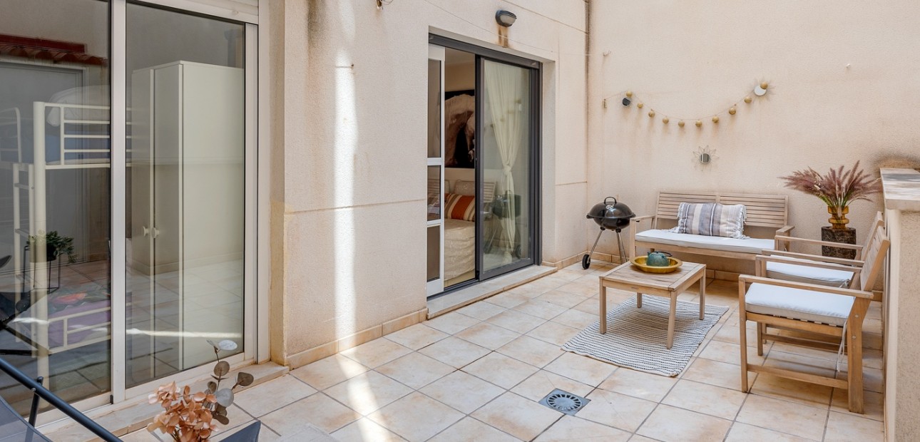 Sale - Apartment / flat -
Alicante - Alicante - City