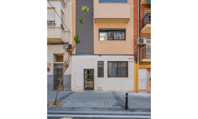 Sale - Apartment / flat -
Alicante - Alicante - City