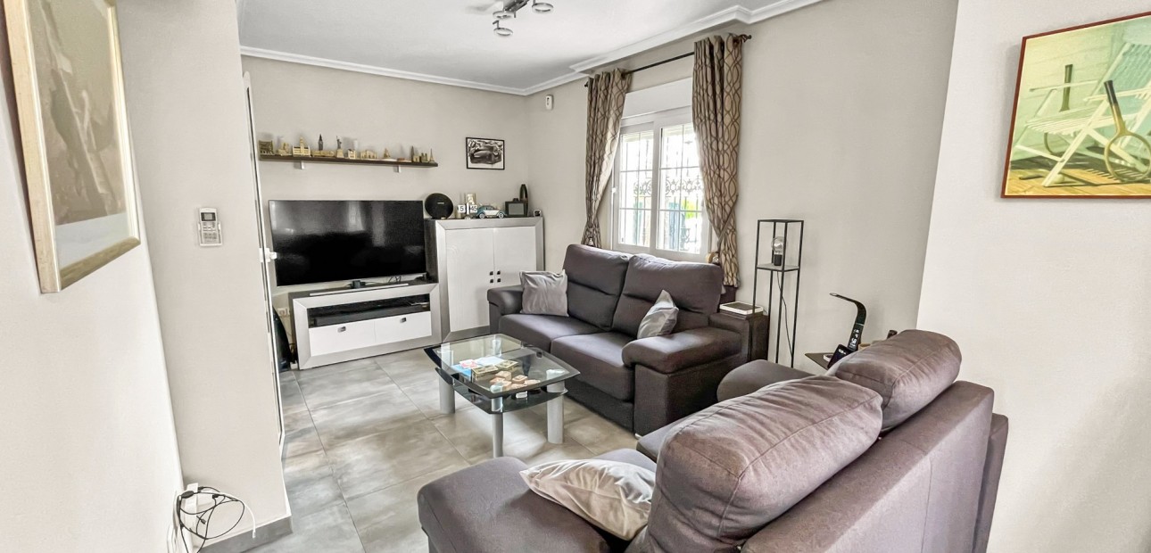 Sale - Detached Villa -
Orihuela Costa - Los Dolses