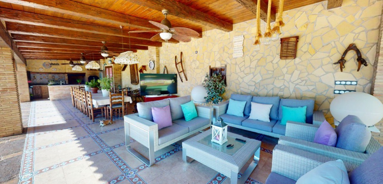 Sale - Country Property -
Almoradi - Almoradi - Country