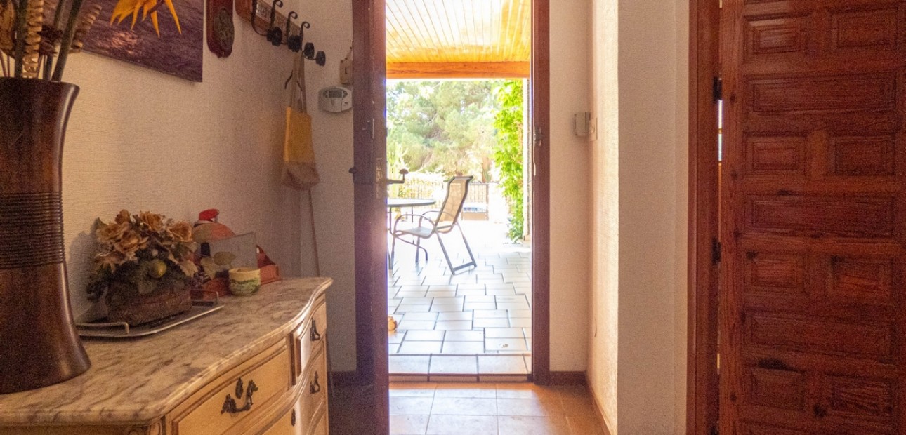 Sale - Detached Villa -
Orihuela Costa - Dehesa de Campoamor
