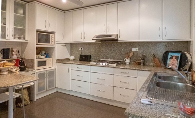 Sale - Detached Villa -
Orihuela Costa - Dehesa de Campoamor