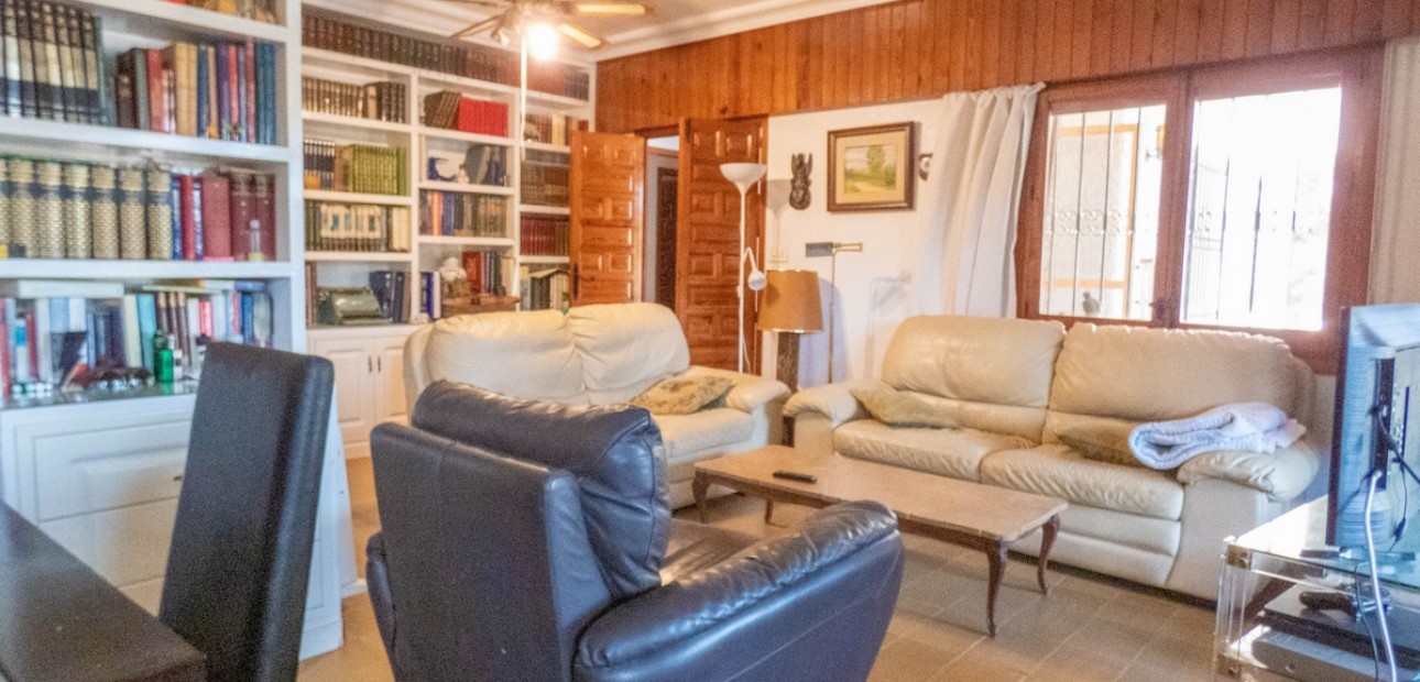 Sale - Detached Villa -
Orihuela Costa - Dehesa de Campoamor