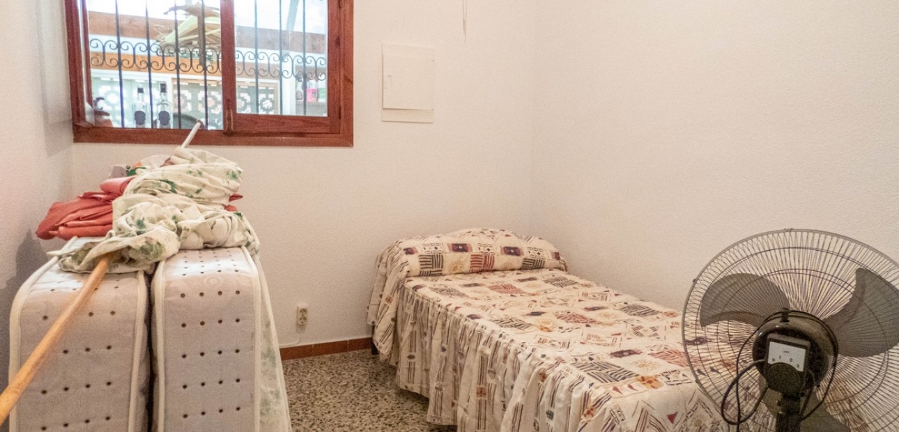 Sale - Detached Villa -
Orihuela Costa - Dehesa de Campoamor