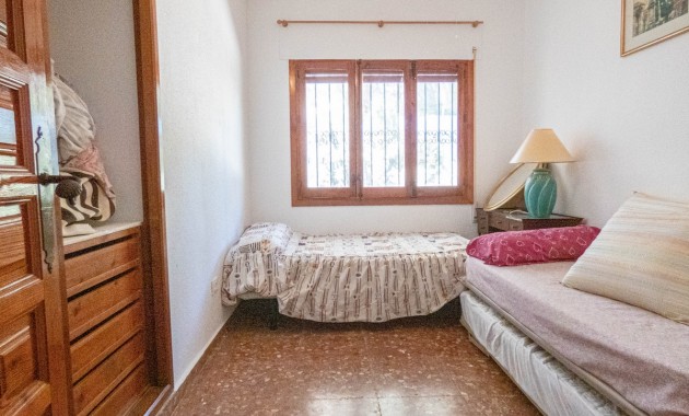 Sale - Detached Villa -
Orihuela Costa - Dehesa de Campoamor