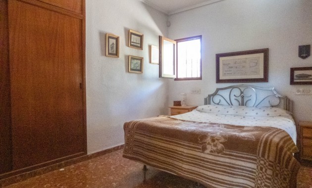 Sale - Detached Villa -
Orihuela Costa - Dehesa de Campoamor