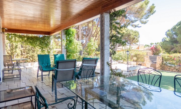 Sale - Detached Villa -
Orihuela Costa - Dehesa de Campoamor