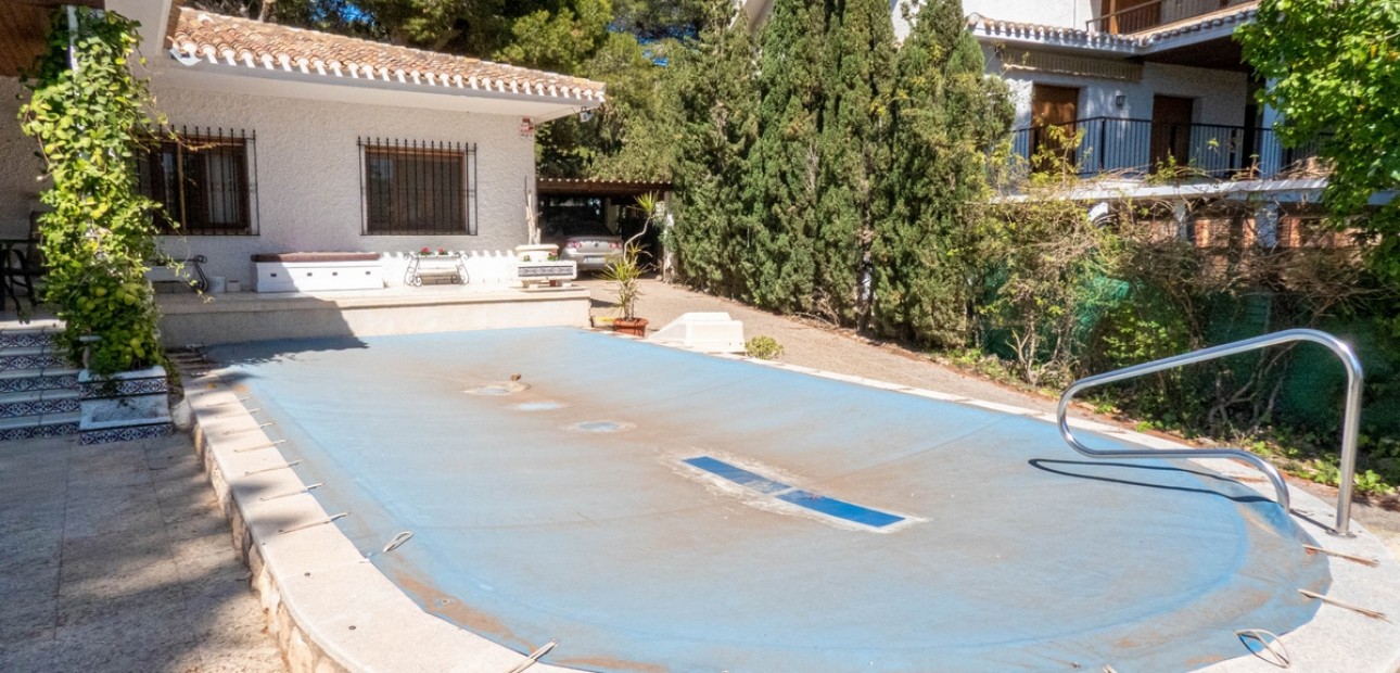 Sale - Detached Villa -
Orihuela Costa - Dehesa de Campoamor