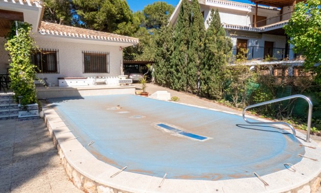 Sale - Detached Villa -
Orihuela Costa - Dehesa de Campoamor