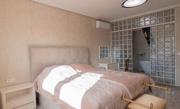 Sale - Country Property -
San Miguel de Salinas - San Miguel - Country
