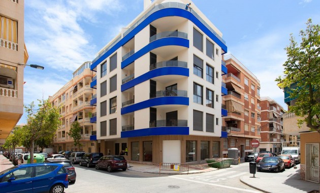 Sale - Apartment / flat -
Torrevieja - Torrevieja - Centre