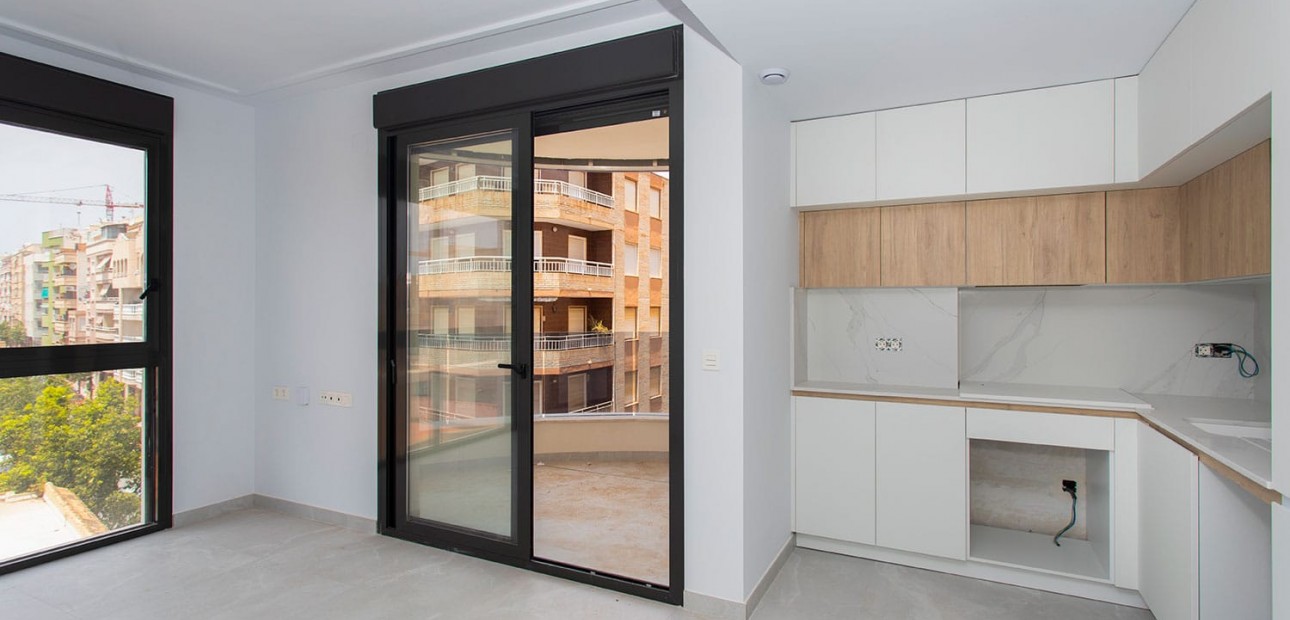 Sale - Apartment / flat -
Torrevieja - Torrevieja - Centre