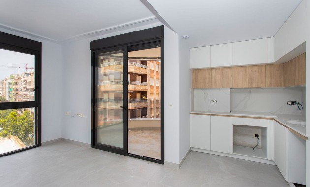 Sale - Apartment / flat -
Torrevieja - Torrevieja - Centre