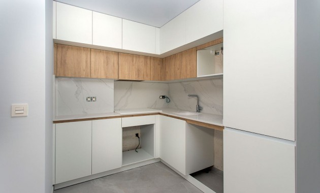 Sale - Apartment / flat -
Torrevieja - Torrevieja - Centre