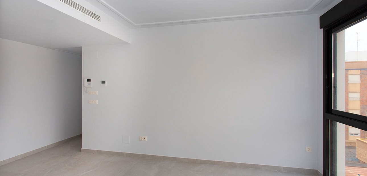 Sale - Apartment / flat -
Torrevieja - Torrevieja - Centre