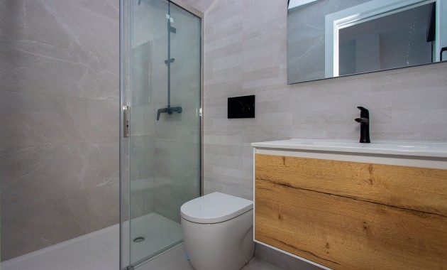 Sale - Apartment / flat -
Torrevieja - Torrevieja - Centre