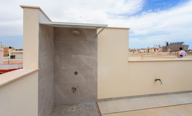 Sale - Apartment / flat -
Torrevieja - Torrevieja - Centre