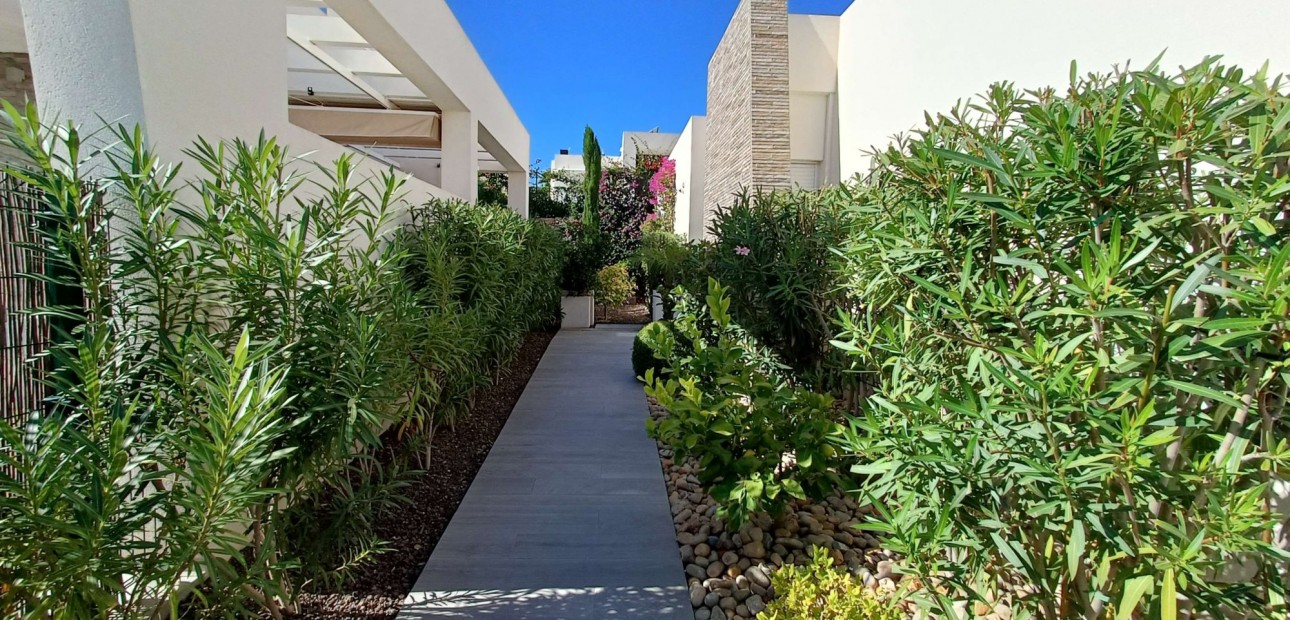 Sale - Detached Villa -
Algorfa - La Finca Golf Resort