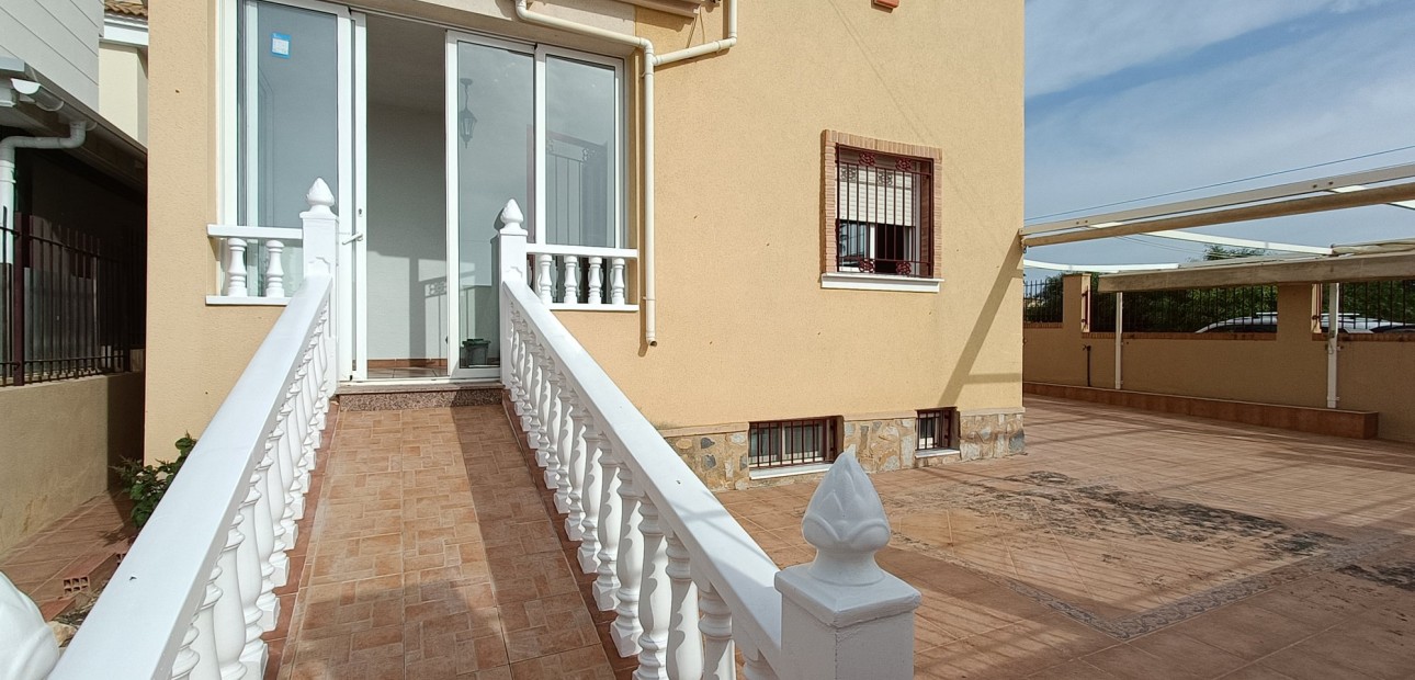 Sale - Detached Villa -
Orihuela Costa - Lomas de Don Juan