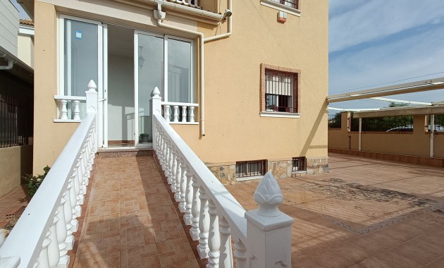 Sale - Detached Villa -
Orihuela Costa - Lomas de Don Juan