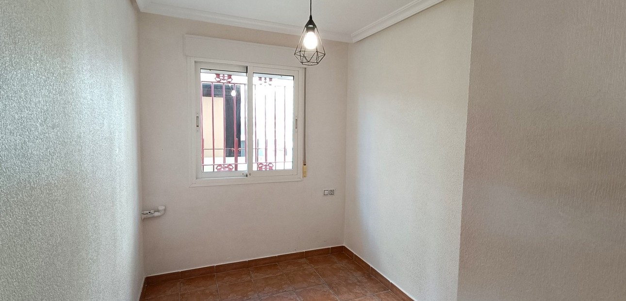 Sale - Detached Villa -
Orihuela Costa - Lomas de Don Juan