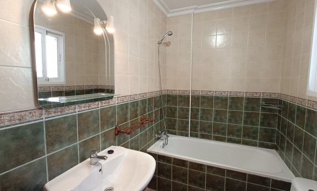 Sale - Detached Villa -
Orihuela Costa - Lomas de Don Juan