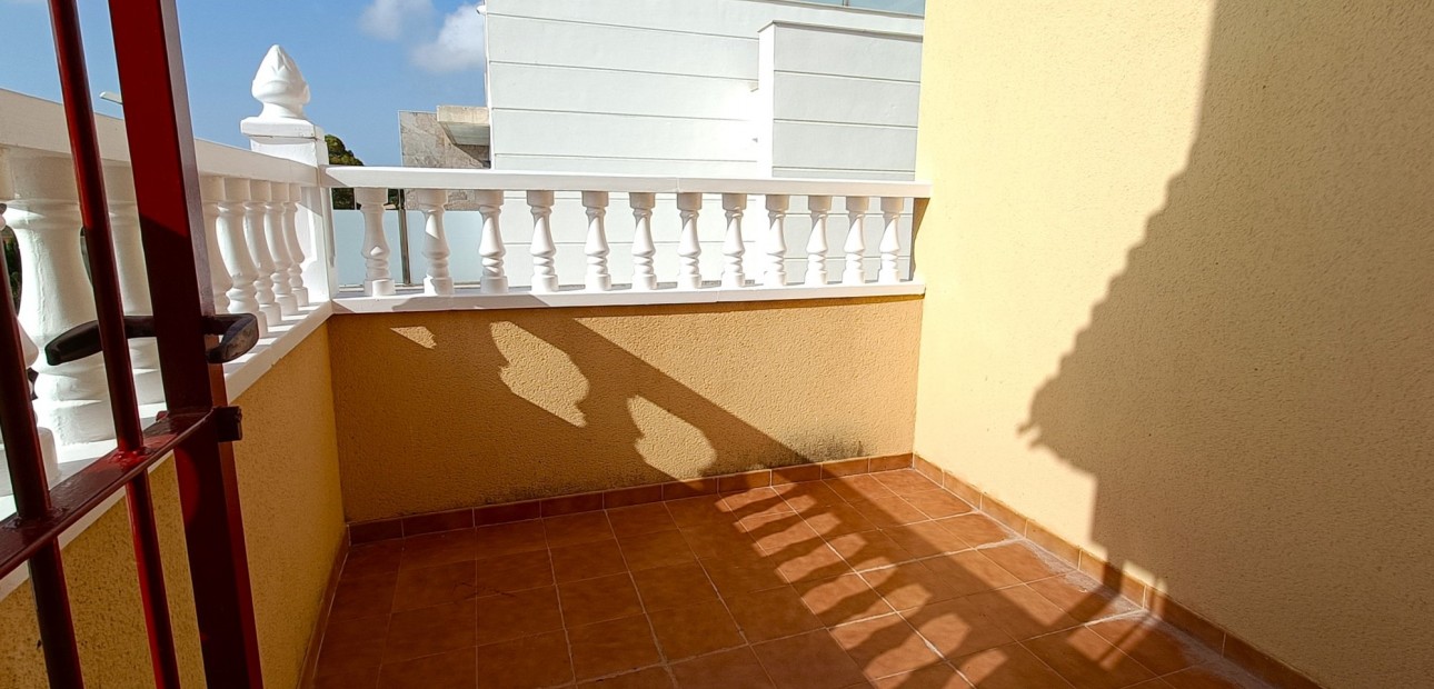 Sale - Detached Villa -
Orihuela Costa - Lomas de Don Juan
