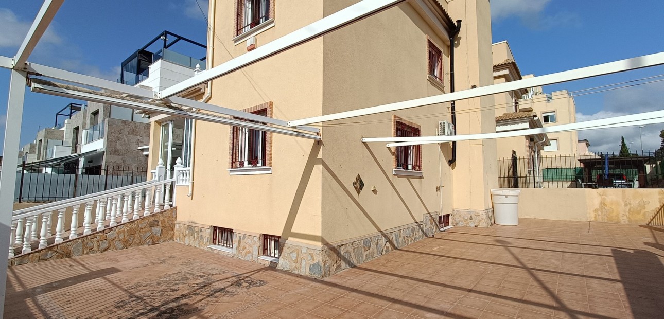 Sale - Detached Villa -
Orihuela Costa - Lomas de Don Juan
