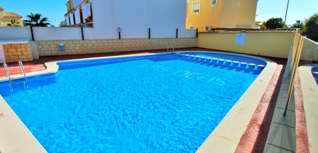 Sale - Detached Villa -
Orihuela Costa - Lomas de Don Juan