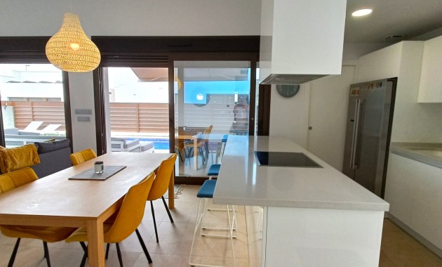 Sale - Detached Villa -
Los Montesinos - Entre Naranjos / Vistabella Golf
