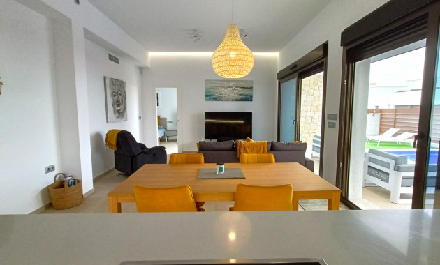 Sale - Detached Villa -
Los Montesinos - Entre Naranjos / Vistabella Golf