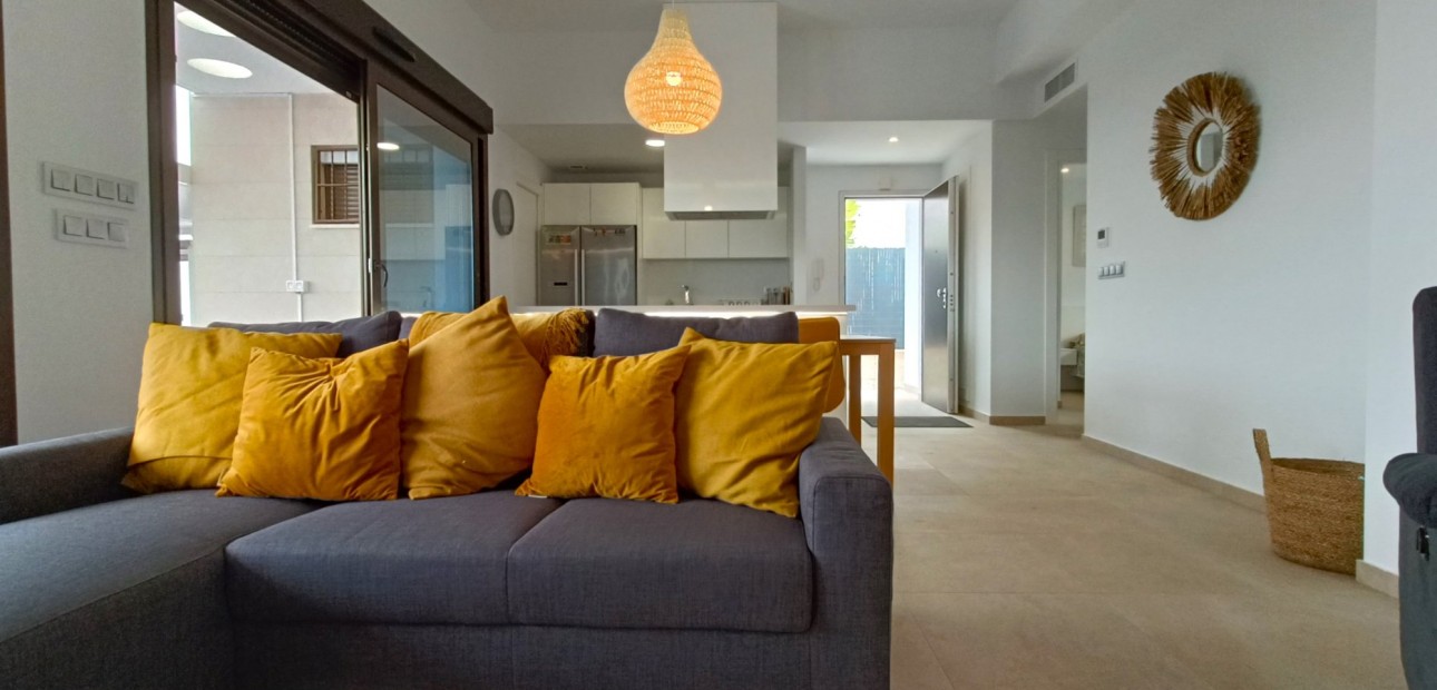 Sale - Detached Villa -
Los Montesinos - Entre Naranjos / Vistabella Golf