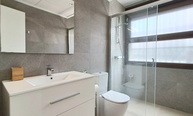 Sale - Detached Villa -
Los Montesinos - Entre Naranjos / Vistabella Golf