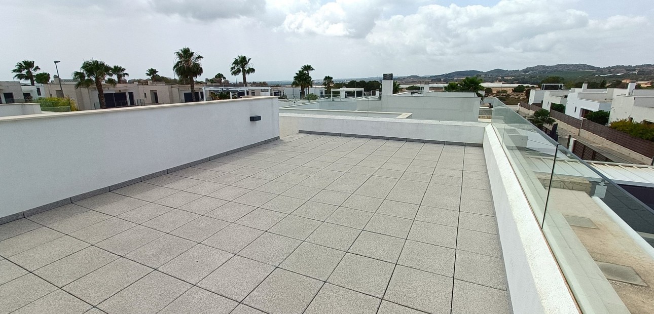 Sale - Detached Villa -
Los Montesinos - Entre Naranjos / Vistabella Golf